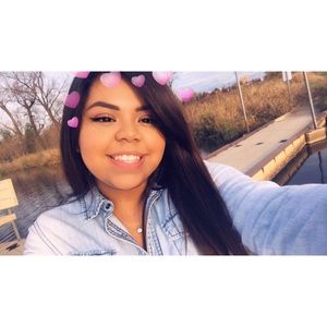 Meet your Posher, Alma